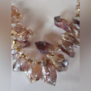 NWOT Serafina Angel Aura Quartz Necklace 💕